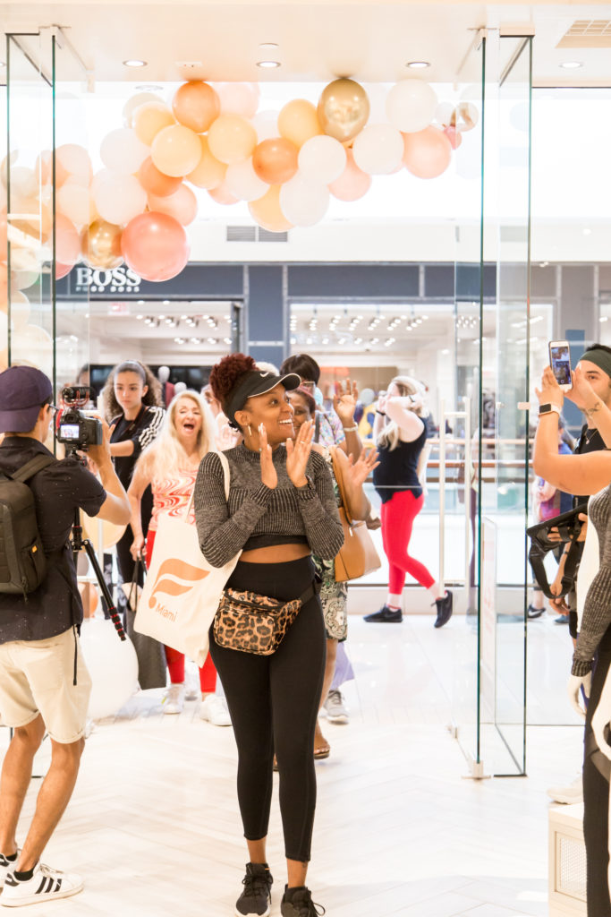 https://underthesunproduction.com/wp-content/uploads/2019/10/Fabletics-event-aventura-mall-33-683x1024.jpg